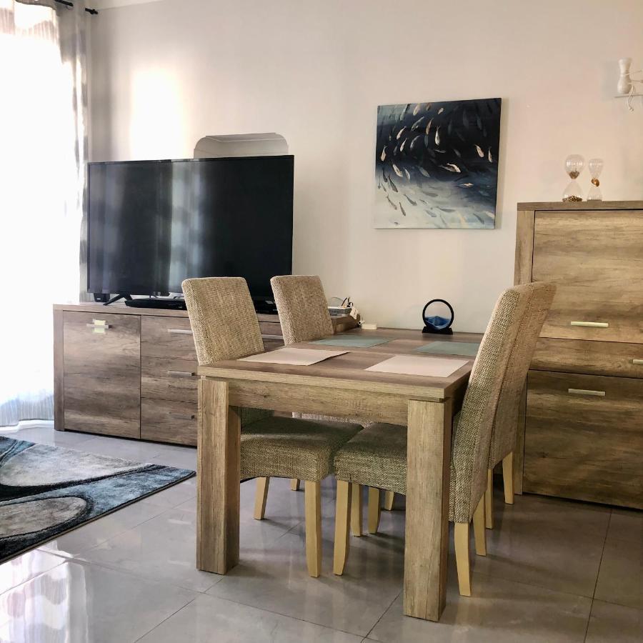 Charming Apartment Near The Beach ヴィルフランシュ・シュル・メール エクステリア 写真