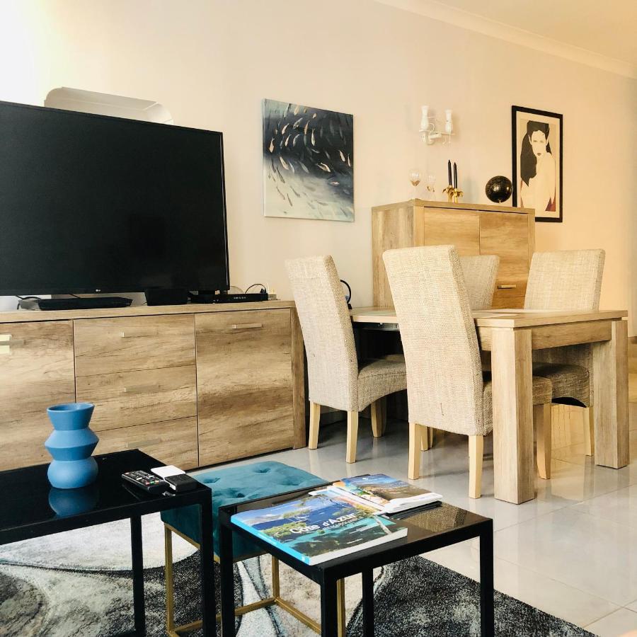 Charming Apartment Near The Beach ヴィルフランシュ・シュル・メール エクステリア 写真