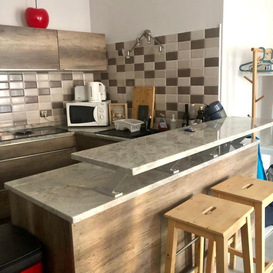 Charming Apartment Near The Beach ヴィルフランシュ・シュル・メール エクステリア 写真