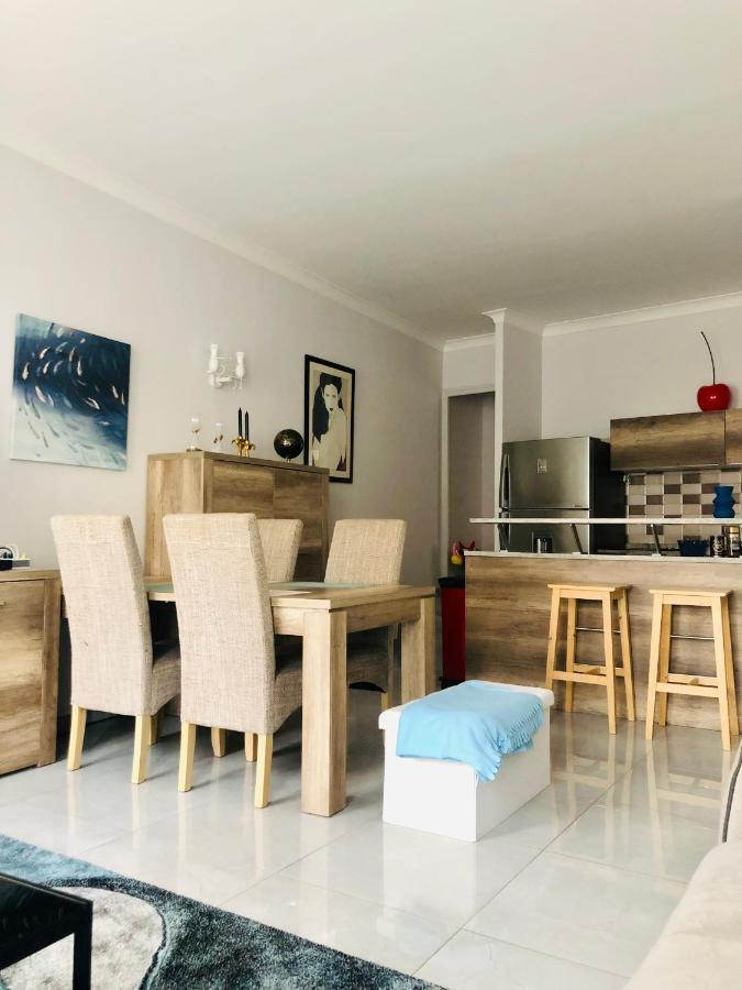 Charming Apartment Near The Beach ヴィルフランシュ・シュル・メール エクステリア 写真