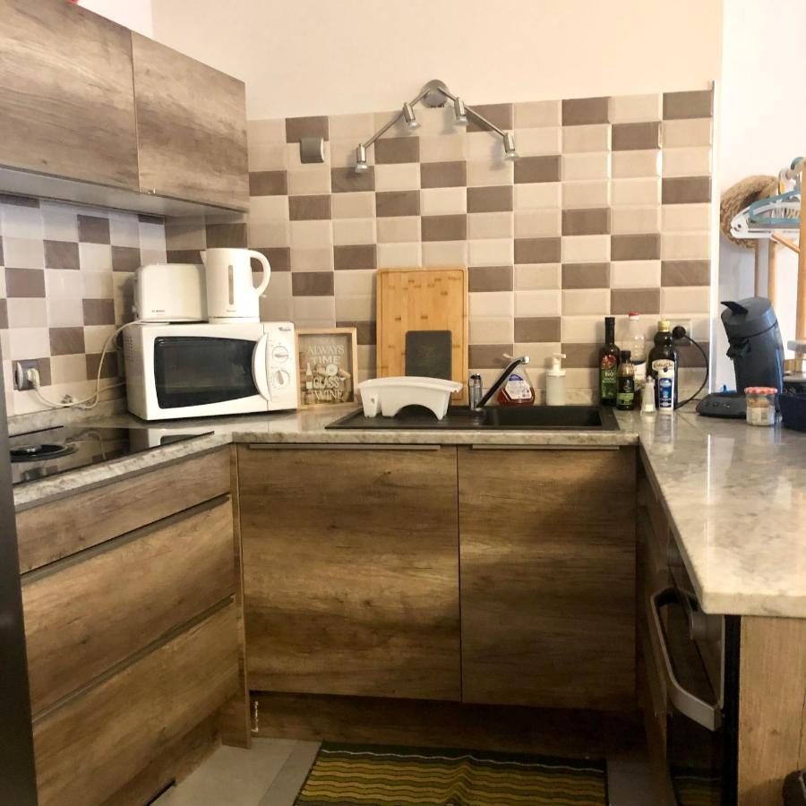 Charming Apartment Near The Beach ヴィルフランシュ・シュル・メール エクステリア 写真